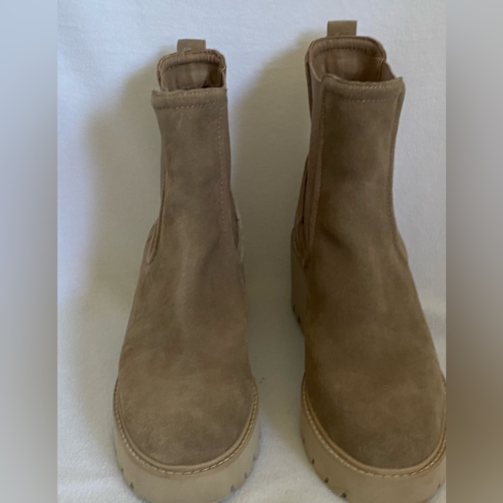 Men's Tan Suede Boots